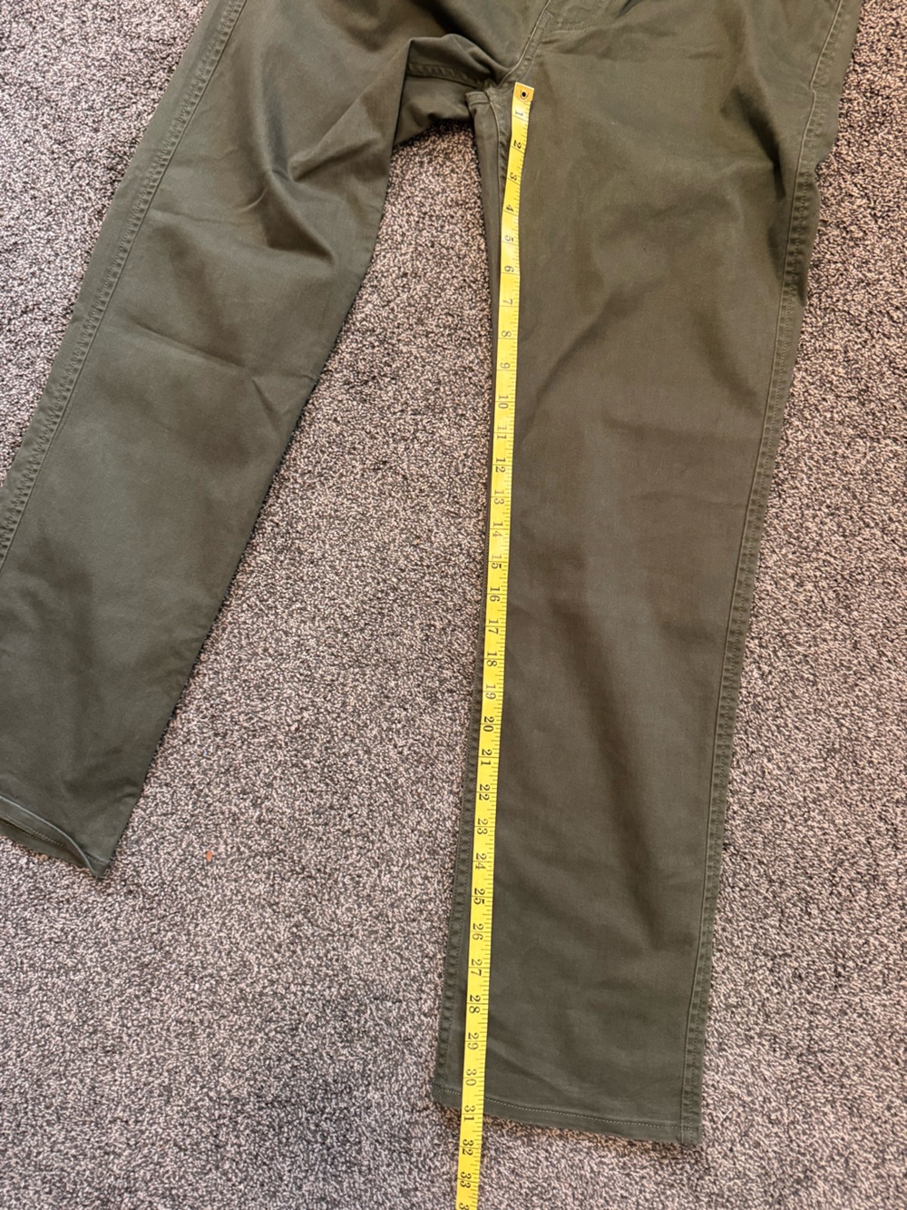 Dockers Men’s Olive Straight-Leg Pants Sz 32x32 (32x31) see pics small flaw/size - Picture 13 of 13